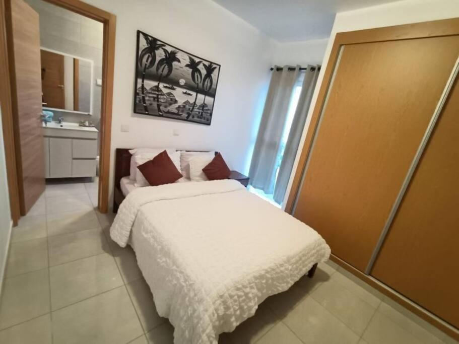 New, Modern, And Cozy 3 Bedroom Apartment. Santa Maria Luaran gambar